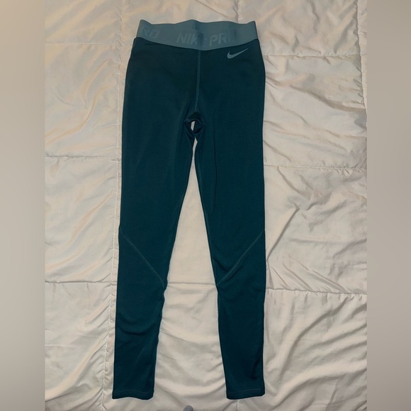 Woman’s Nike Pro Dri-fit Leggings. Size XS. - Picture 2 of 3